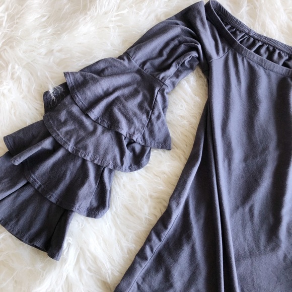 Off the Shoulder Dark Gray Top - Picture 4 of 10